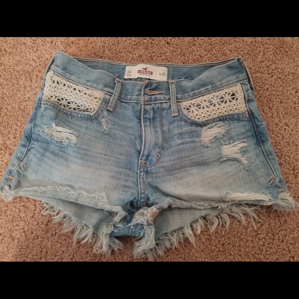 Hollister women’s jean shorts